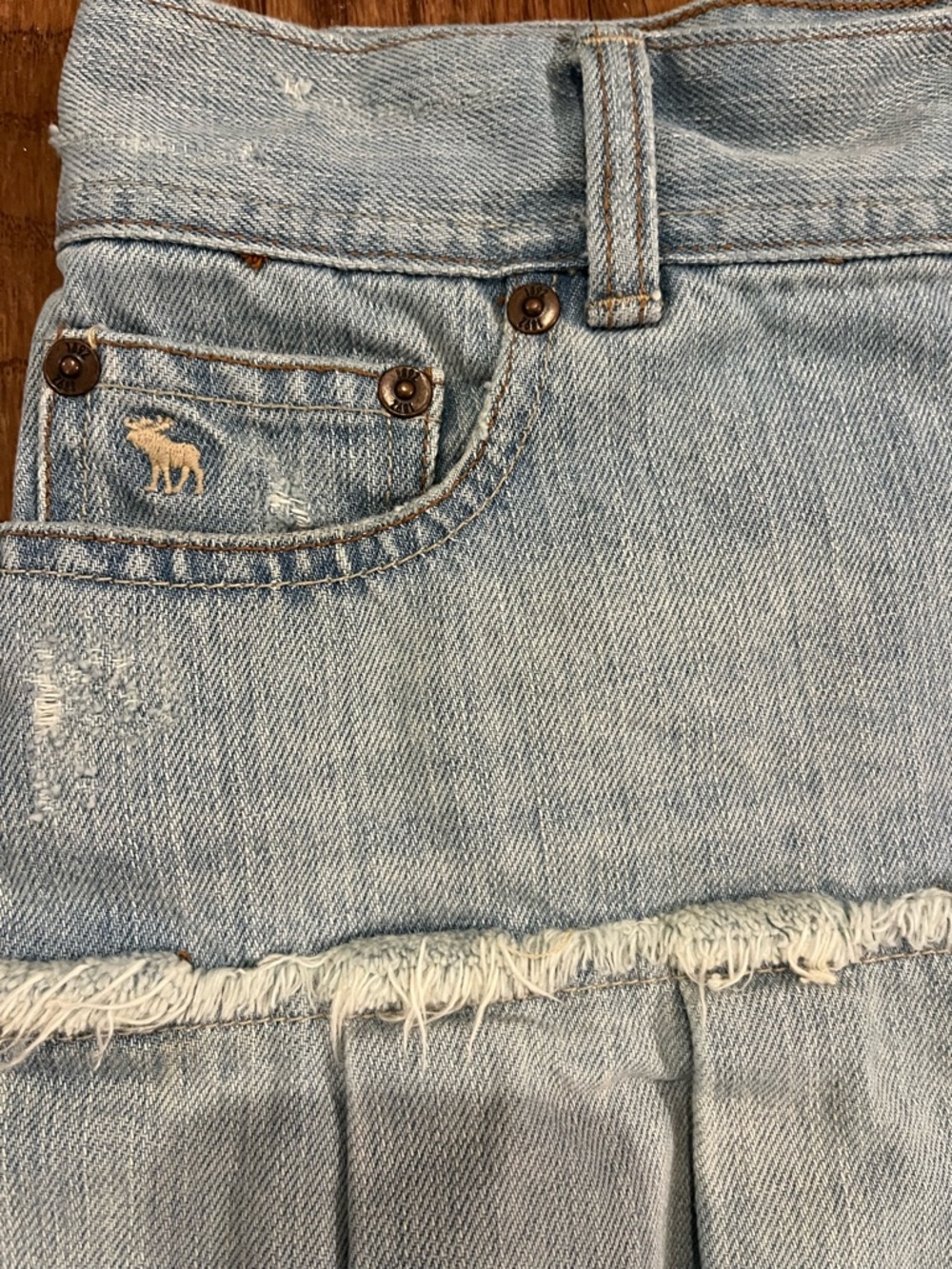 Vintage 90's Abercrombie & Fitch Light Blue Denim Pleated
Mini Skirt size 2/4 - Picture 3 of 7